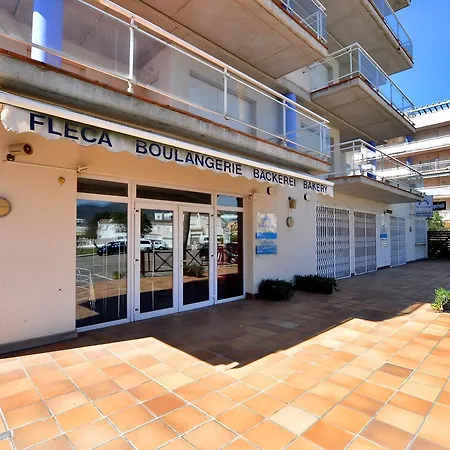 1104 Port Canigo Apartment